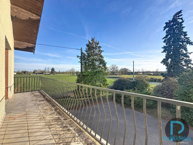 Maison - 140 m² - 5 pièces