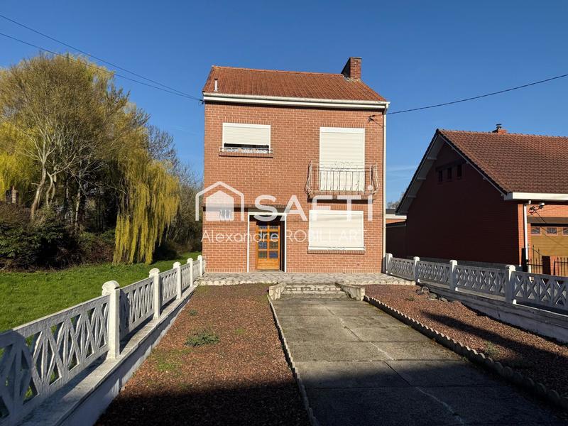 Maison - 98 m² - 5 pièces