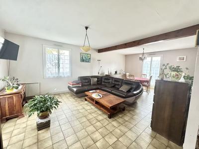 Maison traditionnelle - 101 m² - 5 pièces