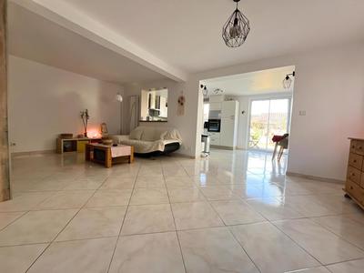 Maison - 123 m² - 4 pièces