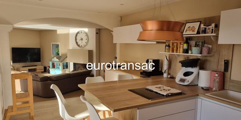 Villa - 161 m² - 5 pièces