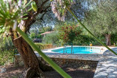 Villa - 233 m² - 8 pièces