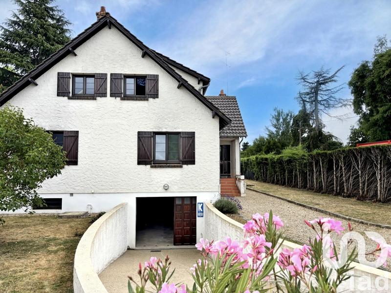 Maison - 200 m² - 7 pièces