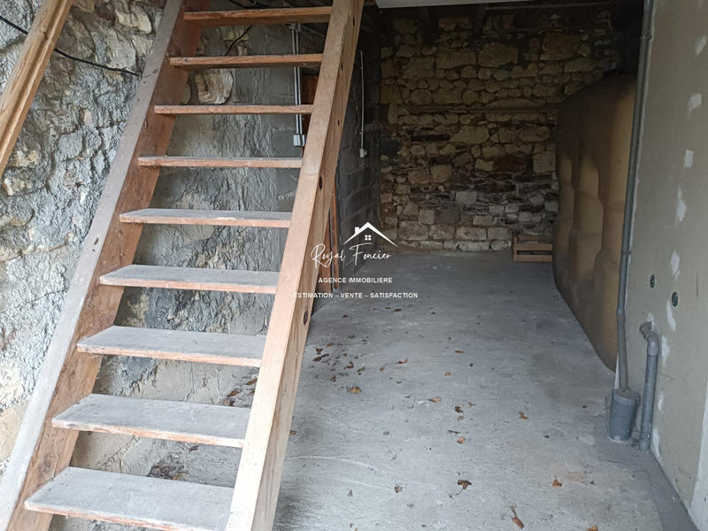 Maison ancienne - 148 m² - 8 pièces