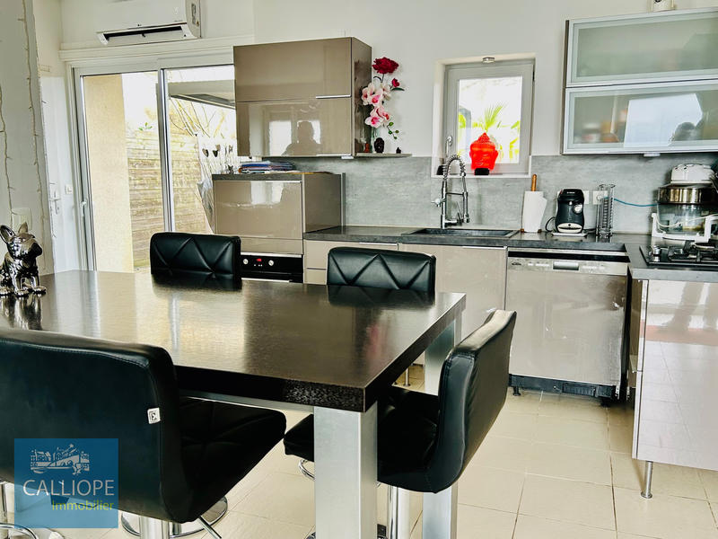 Maison de village - 84 m² - 4 pièces