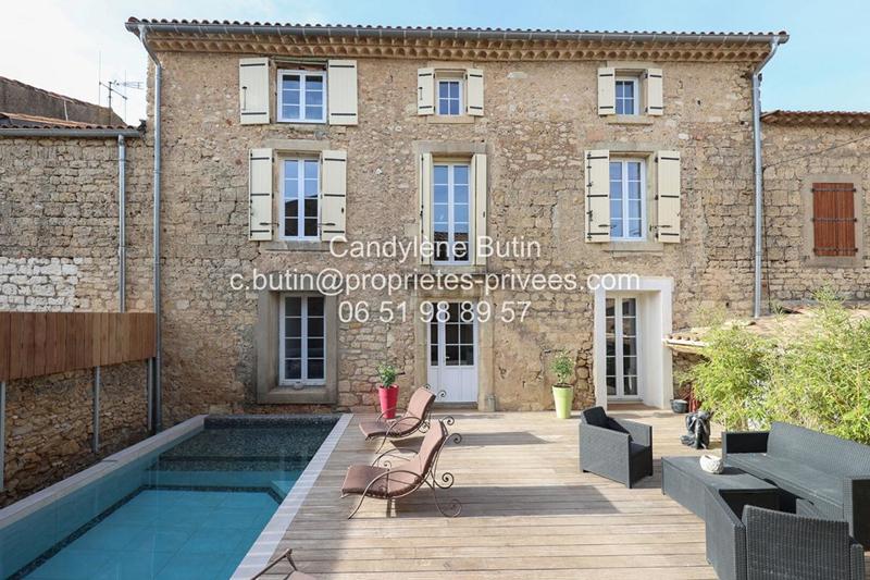 Maison - 278 m² - 10 pièces