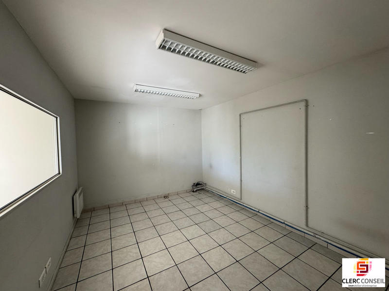 Bureau - 108 m²