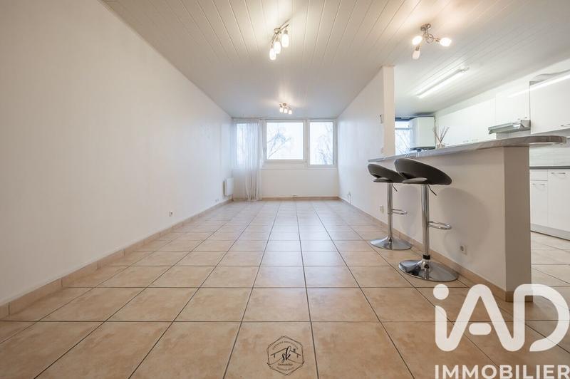 Appartement - 77 m² - 5 pièces