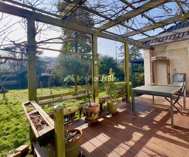 Maison - 130 m² - 8 pièces