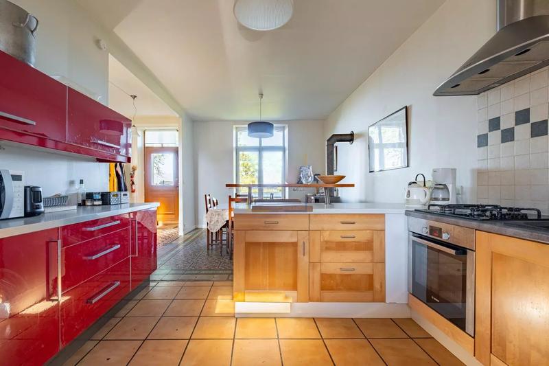 Maison - 123 m² - 6 pièces