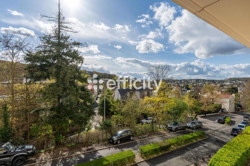 Appartement - 94 m² - 4 pièces