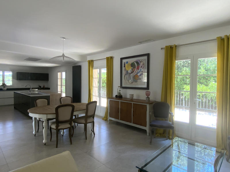 Maison - 170 m² - 7 pièces