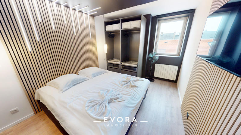 Appartement - 125 m² - 5 pièces