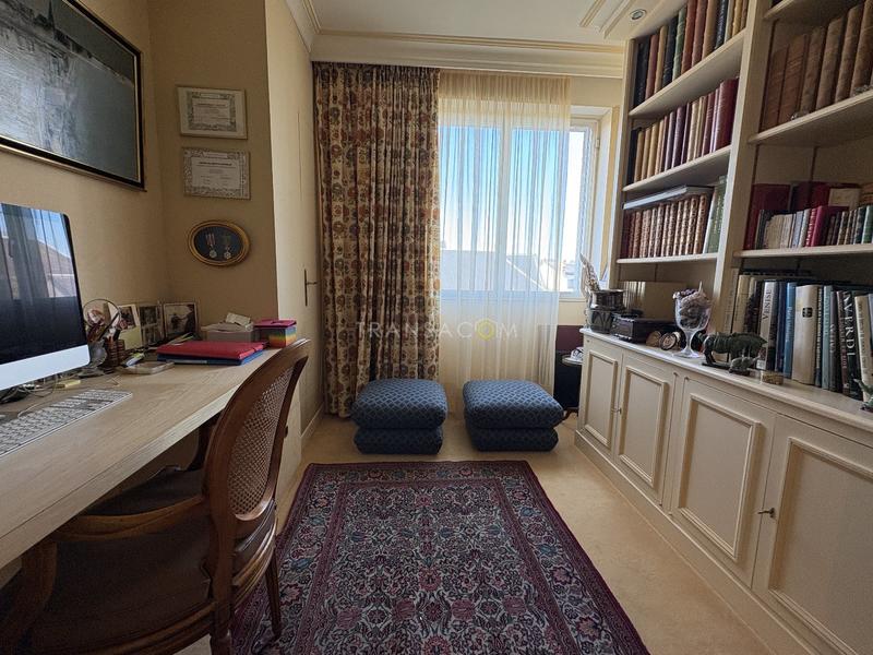 Appartement - 173 m² - 7 pièces