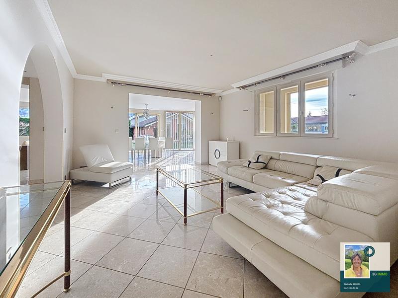 Villa - 250 m² - 10 pièces