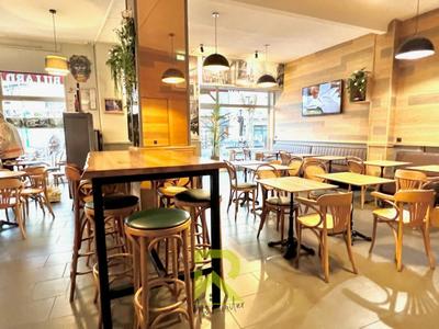 Fonds de commerce - Local commercial - 140 m²