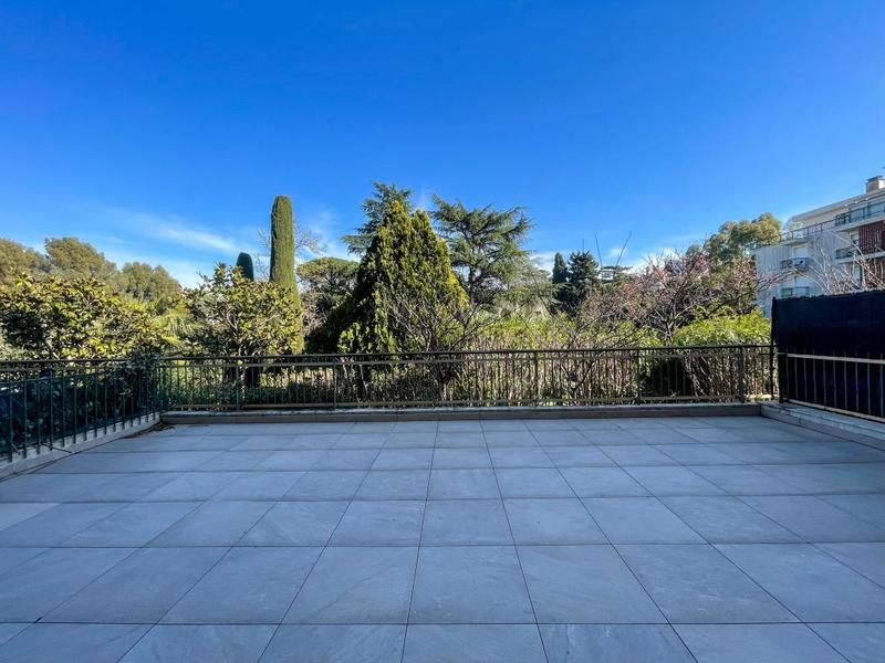 Appartement - 81 m² - 3 pièces