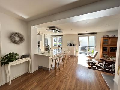 Maison - 200 m² - 6 pièces