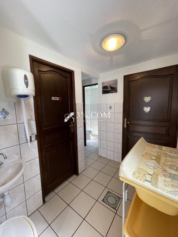 Fonds de commerce - Local commercial - 100 m²