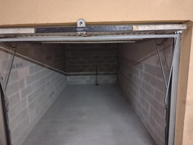 Parking / Garage - 13 m²