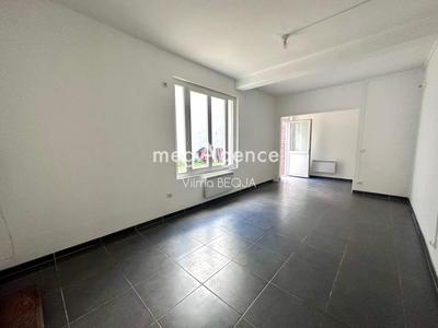 Appartement - 79 m² - 4 pièces