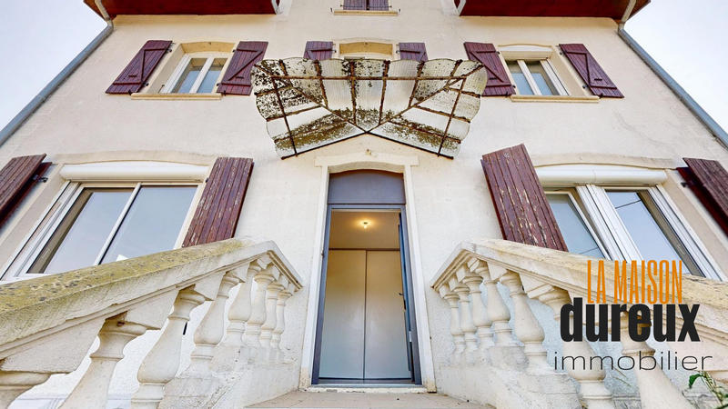 Maison ancienne - 171 m² - 8 pièces