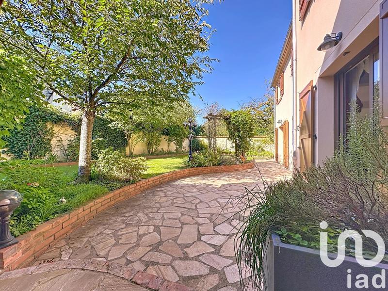 Maison de maîtres - 136 m² - 7 pièces