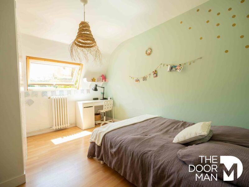 Maison - 264 m² - 10 pièces