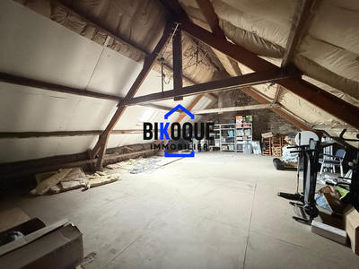 Maison - 104 m² - 4 pièces