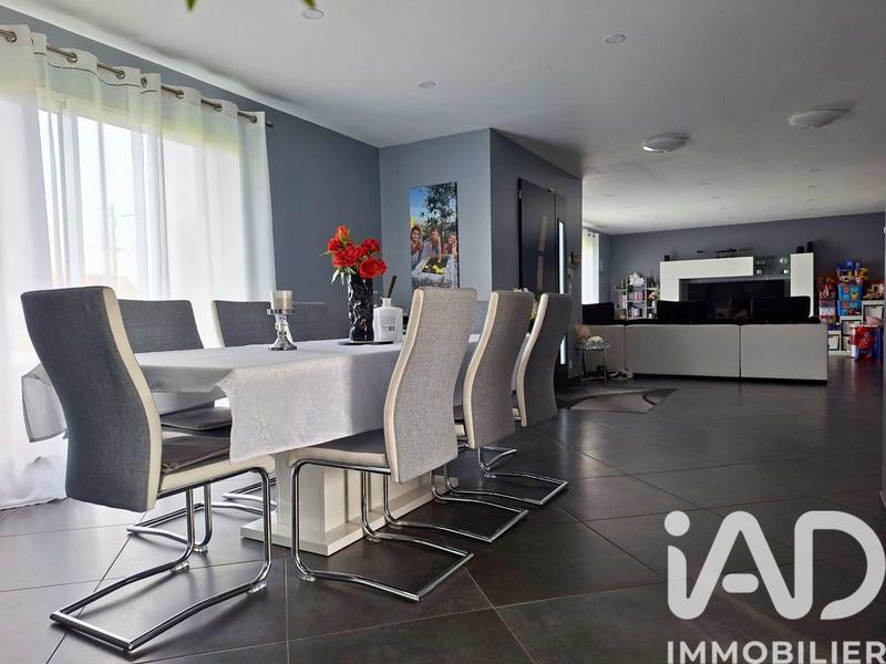 Maison - 148 m² - 5 pièces