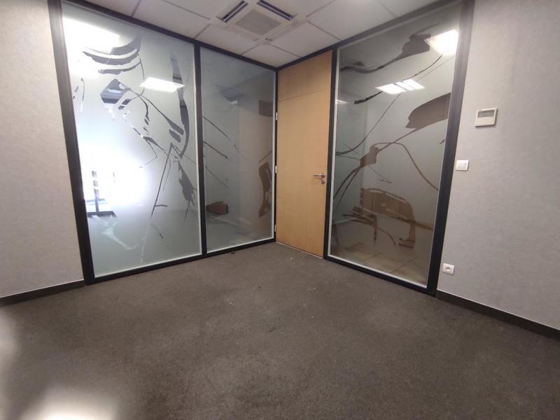 Local commercial - 56 m² - 4 pièces