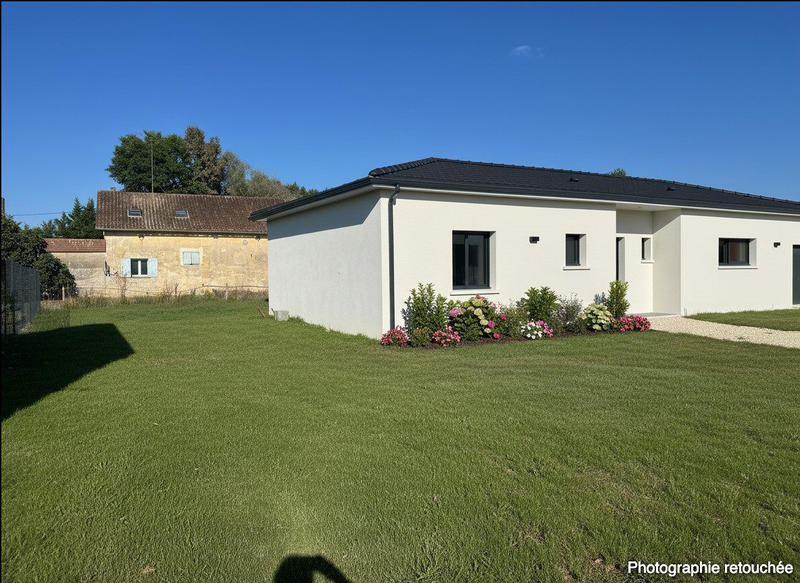 Maison - 98 m² - 4 pièces