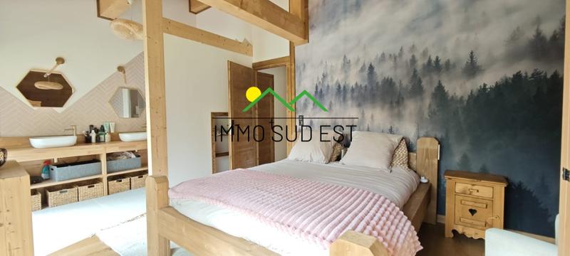 Châlet - 178 m² - 5 pièces