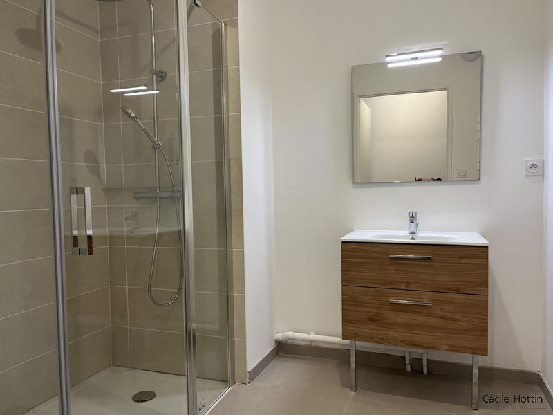 Appartement - 77 m² - 3 pièces