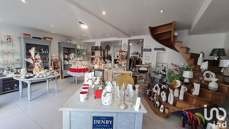 Local commercial - 200 m²