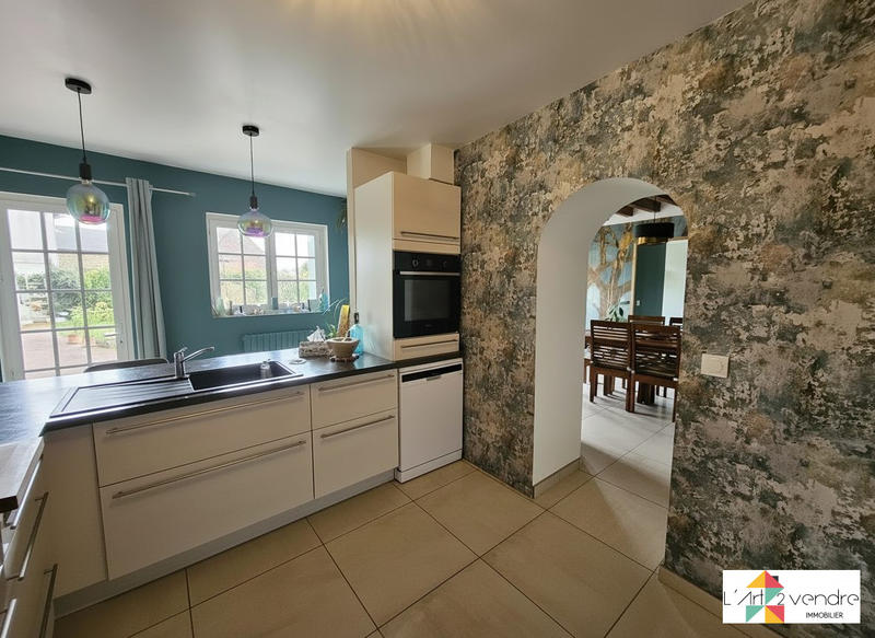 Maison - 156 m² - 8 pièces