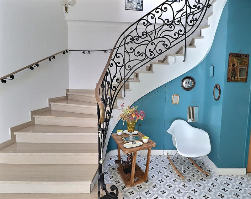 Maison - 220 m² - 6 pièces