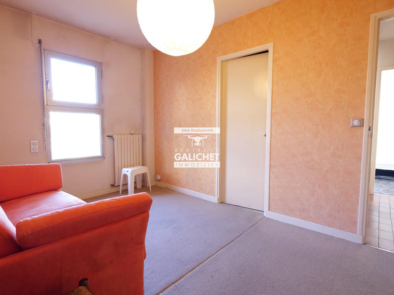 Maison - 412 m² - 8 pièces