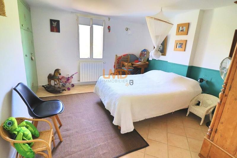 Propriété - 165 m² - 5 pièces