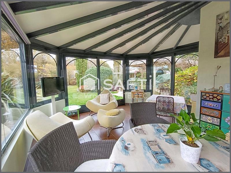 Maison - 254 m² - 12 pièces