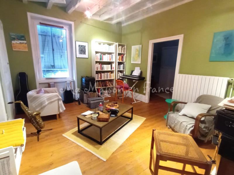 Propriété - 357 m² - 14 pièces