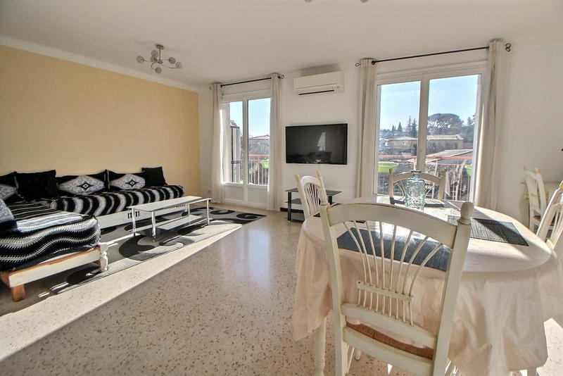 Appartement - 86 m² - 4 pièces