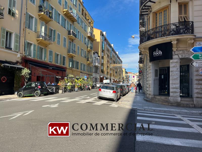 Fonds de commerce - 110 m²