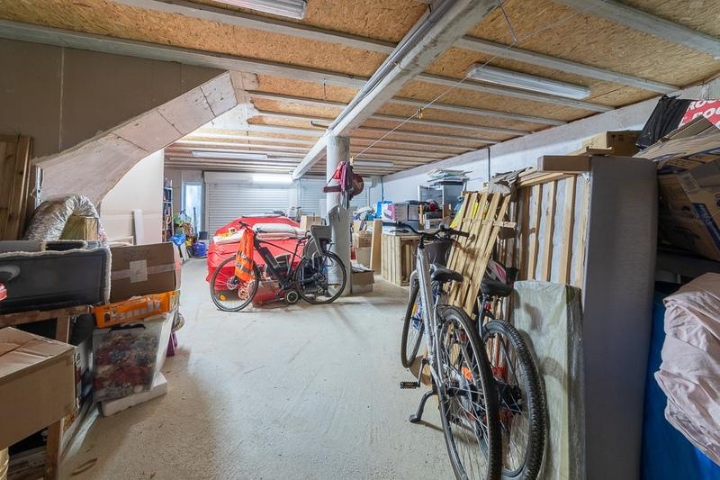 Villa - 230 m² - 6 pièces