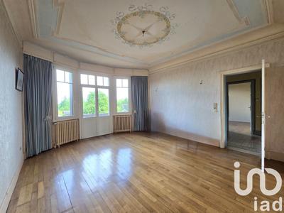 Maison - 200 m² - 8 pièces