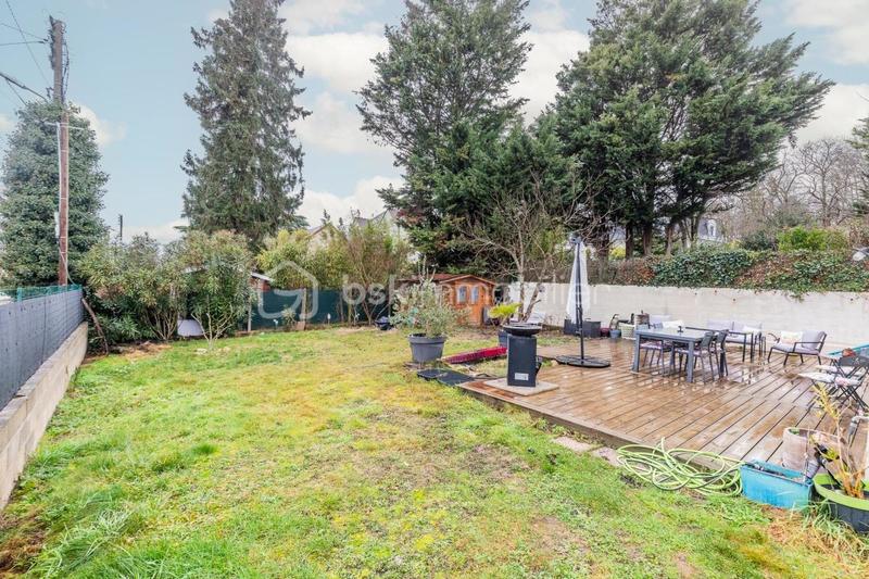 Maison - 94 m² - 5 pièces