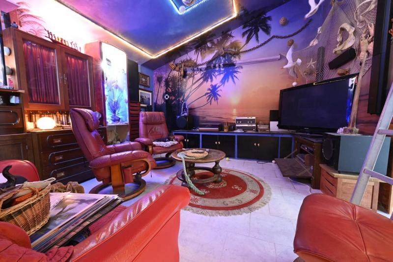 Maison - 184 m² - 8 pièces