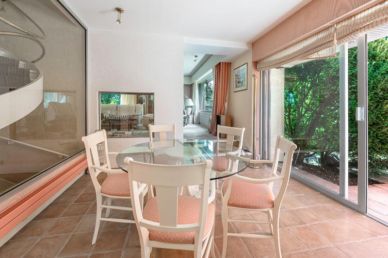 Maison - 226 m² - 6 pièces