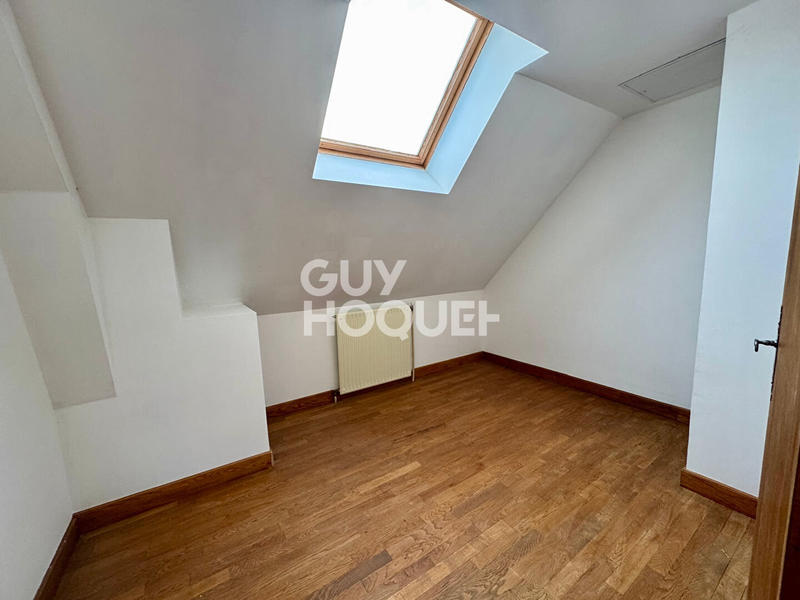 Maison - 200 m² - 6 pièces