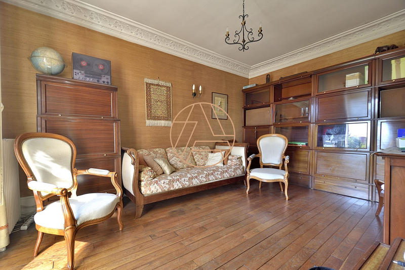 Maison ancienne - 270 m² - 9 pièces